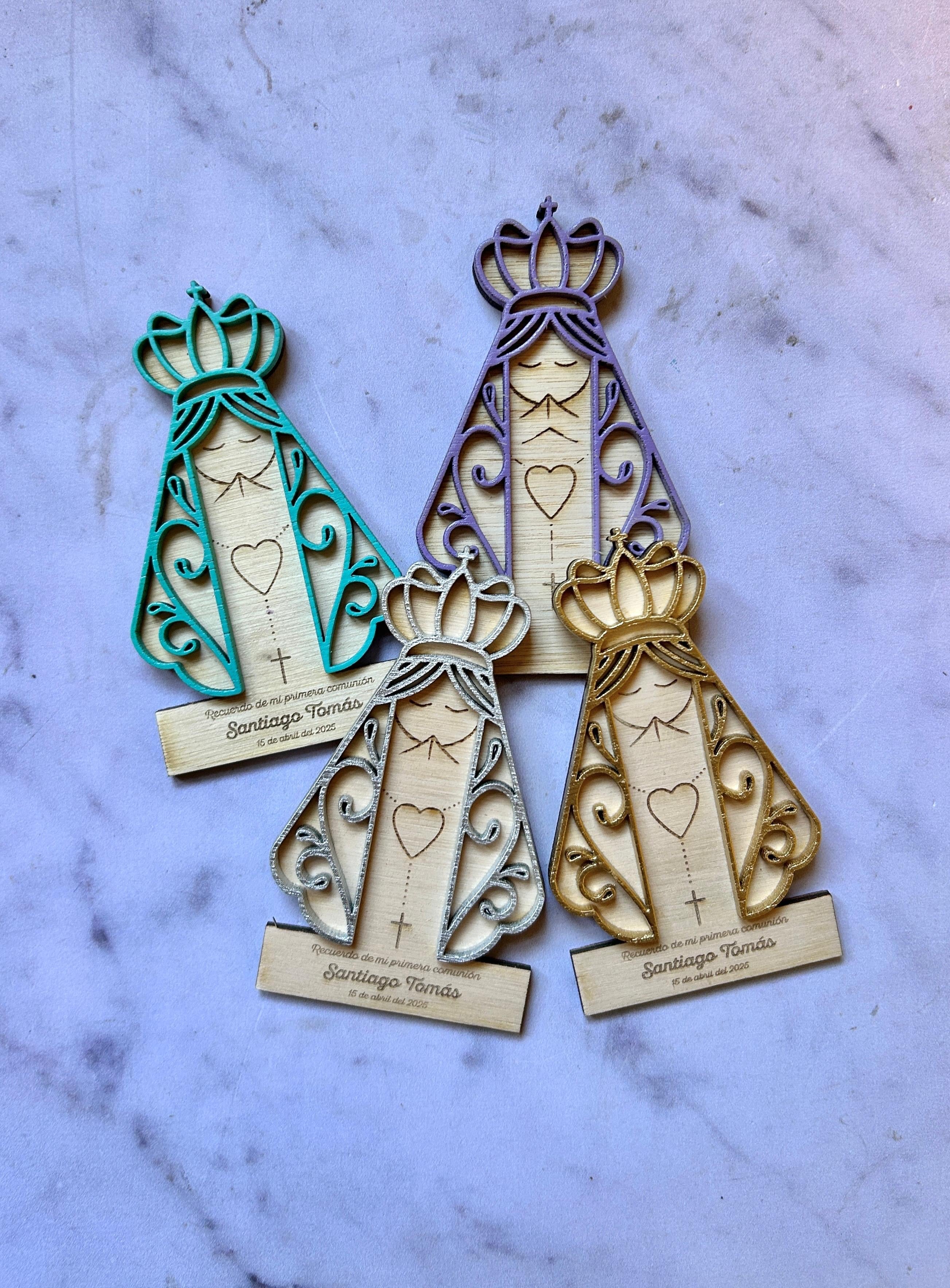 Recuerdo de bautizo imán virgen