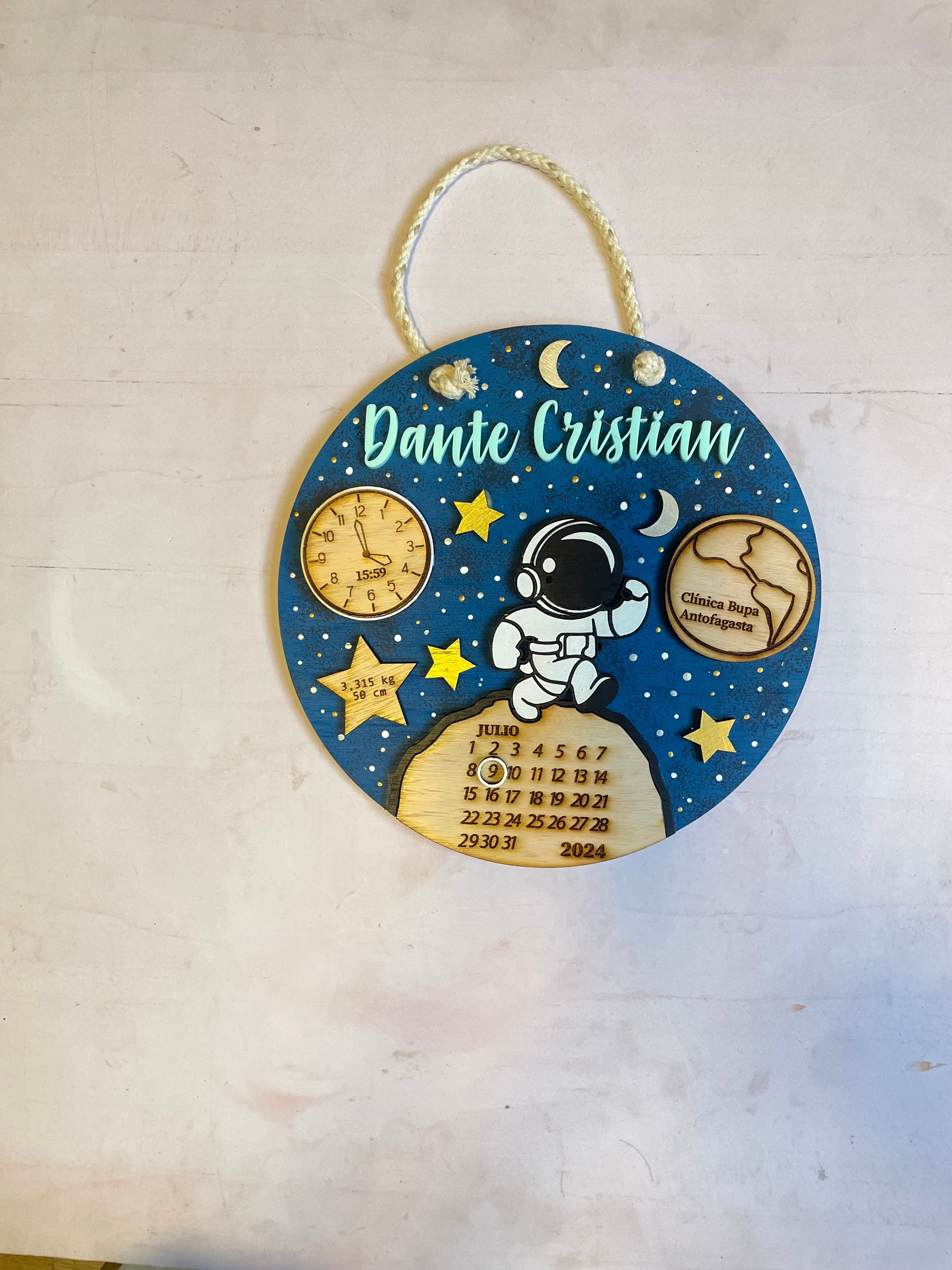Datos de nacimiento astronauta