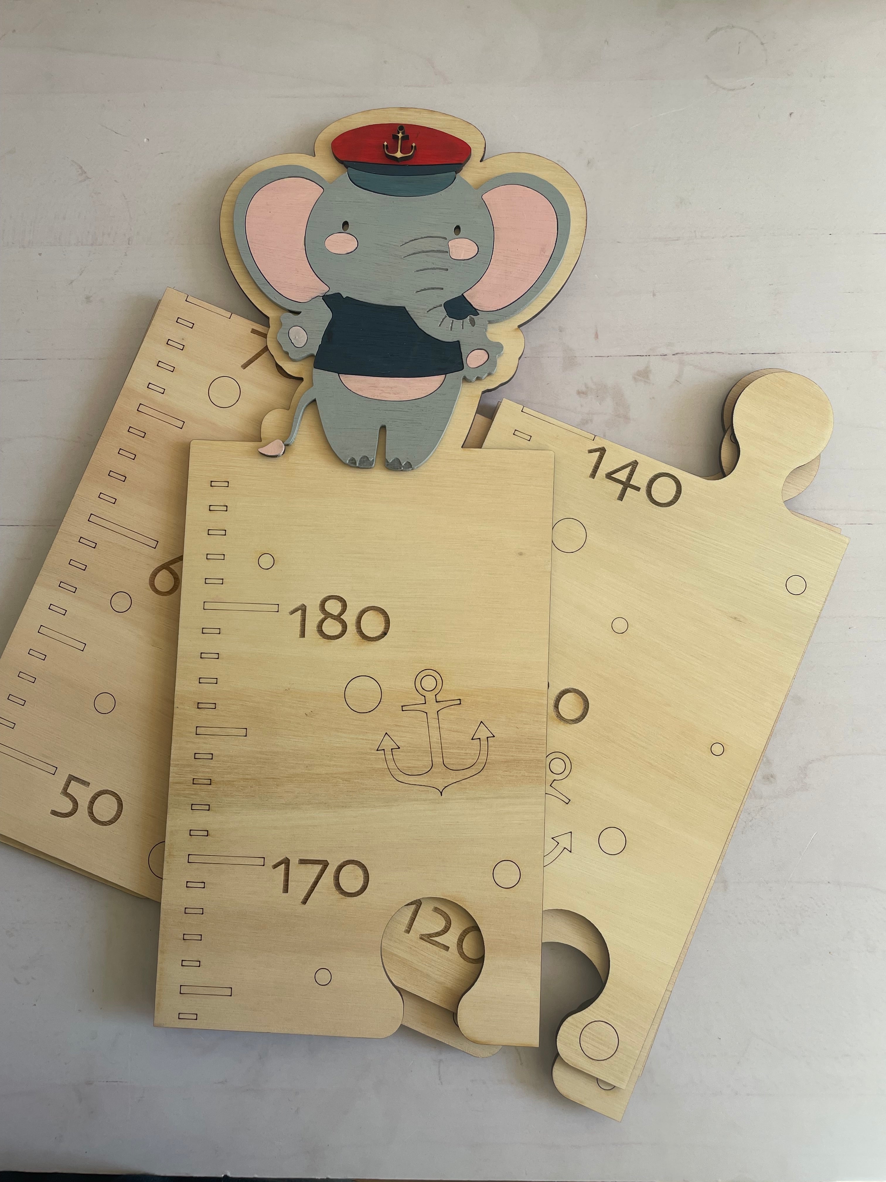 Tallímetro o medidor de altura Elefante